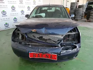 FORD MONDEO BERLINA (GE) foto 2