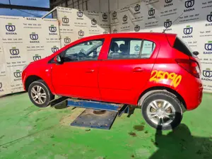 OPEL CORSA D foto 4