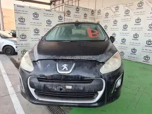 PEUGEOT 308 foto 1