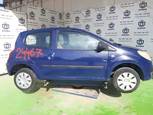RENAULT TWINGO II foto 2