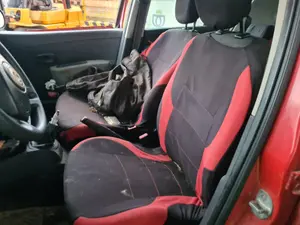 RENAULT CLIO III foto 3
