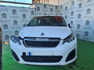 PEUGEOT 108 TOP foto 1