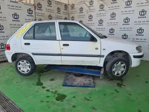 PEUGEOT 106 (S2) foto 6