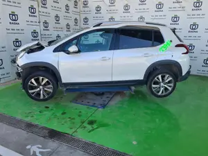 PEUGEOT 2008 foto 4