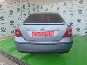 FORD MONDEO BERLINA (GE) foto 3