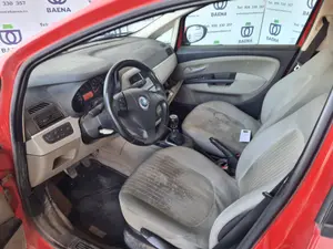 FIAT GRANDE PUNTO (199) foto 3
