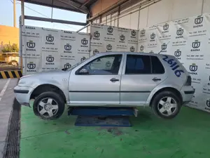 VOLKSWAGEN GOLF IV BERLINA (1J1)(10.1997) foto 7