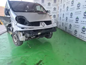 RENAULT TRAFIC II COMBI foto 3