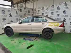 MERCEDES-BENZ CLASE C (BM 203) BERLINA foto 5