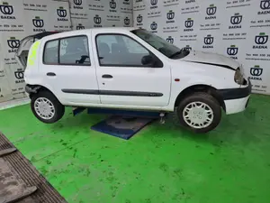 RENAULT CLIO II FASE I (B/CB0) foto 5