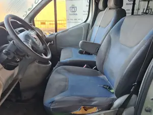 RENAULT TRAFIC II COMBI foto 2