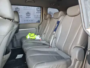 KIA CARNIVAL foto 3