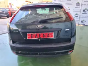 FORD FOCUS BERLINA (CAP) foto 3