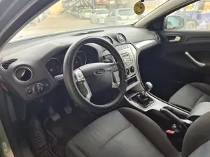 FORD MONDEO BERLINA (CA2) foto 6