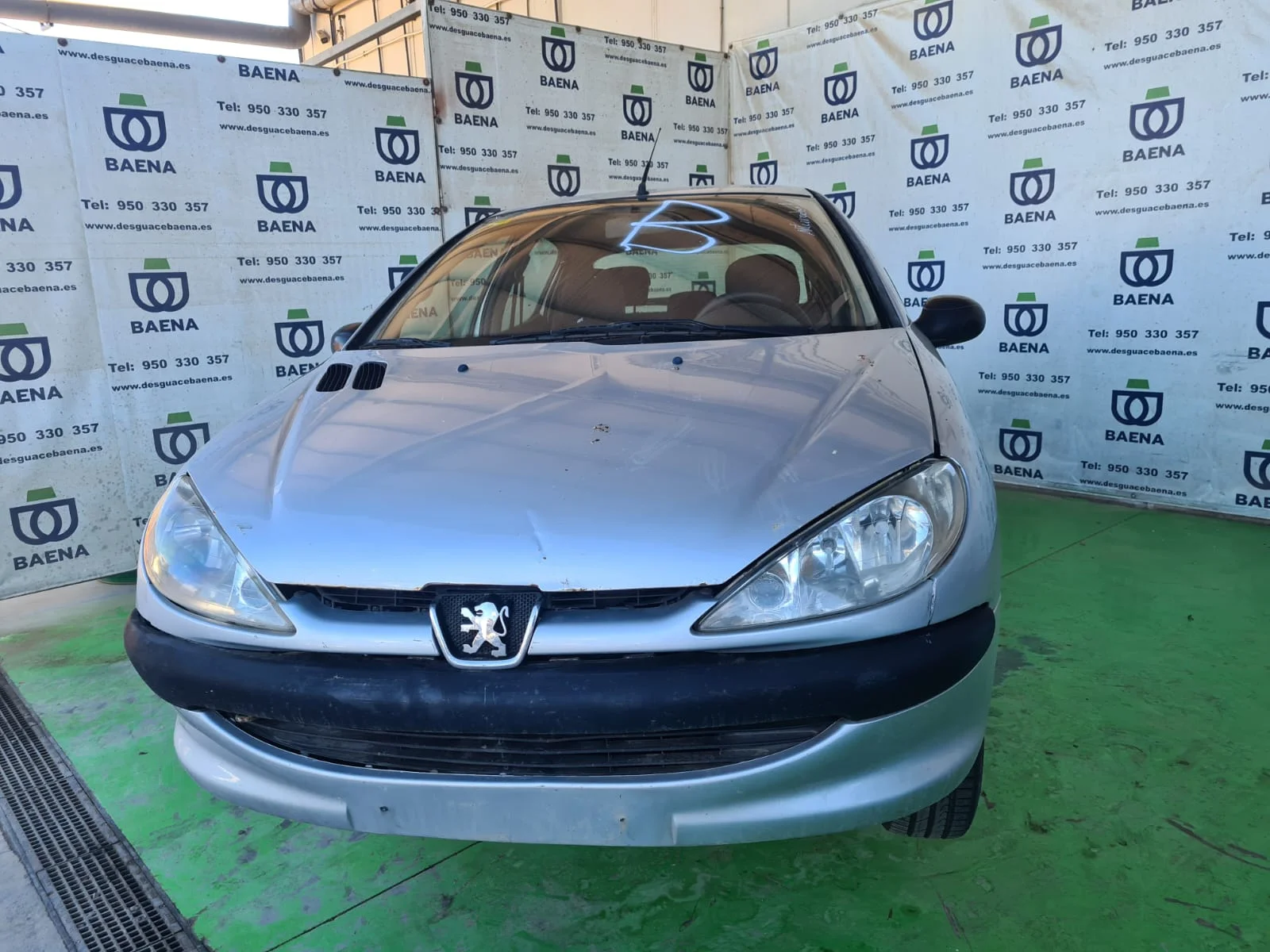 PEUGEOT 206