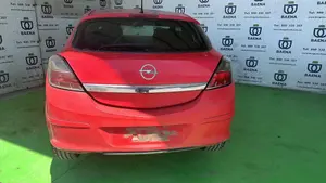OPEL ASTRA H GTC foto 2