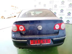 VOLKSWAGEN PASSAT BERLINA (3C2) foto 3