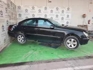 MERCEDES-BENZ CLASE E (BM 211) BERLINA foto 4