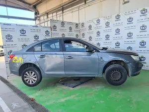 CHEVROLET CRUZE foto 2