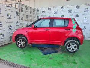 SUZUKI SWIFT BERLINA (RS/MZ) foto 4