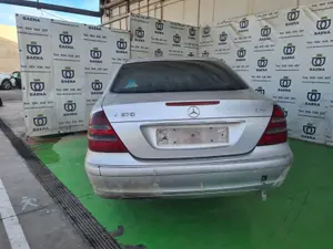 MERCEDES-BENZ CLASE E (BM 211) BERLINA foto 5