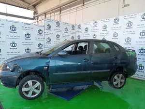 SEAT CORDOBA BERLINA (6L2) foto 1