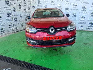 RENAULT MEGANE III BERLINA 5P foto 1