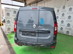 RENAULT EXPRESS foto 4