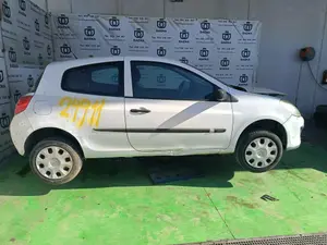 RENAULT CLIO III foto 6