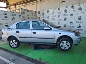 OPEL ASTRA G BERLINA foto 4