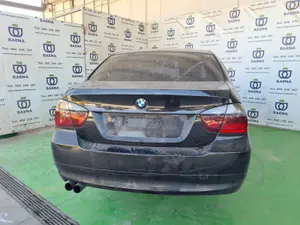 BMW SERIE 3 BERLINA (E90) foto 4