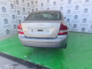 VOLVO S40 BERLINA foto 3