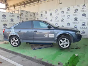 AUDI A4 BERLINA (8E) foto 6