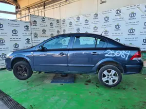 OPEL ASTRA H BERLINA foto 6