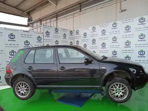 VOLKSWAGEN GOLF IV BERLINA (1J1)(10.1997) foto 1