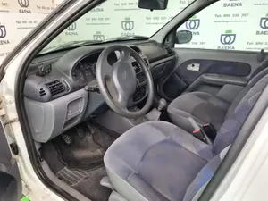 RENAULT CLIO II FASE I (B/CB0) foto 2