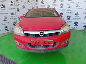 OPEL ASTRA H GTC foto 5