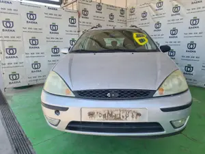 FORD FOCUS BERLINA (CAK) foto 1