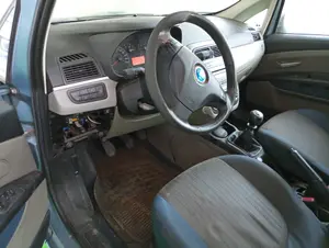 FIAT GRANDE PUNTO (199) foto 5
