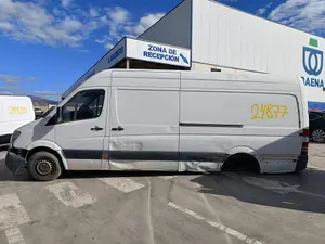 MERCEDES-BENZ SPRINTER II CAMIÓN foto 3