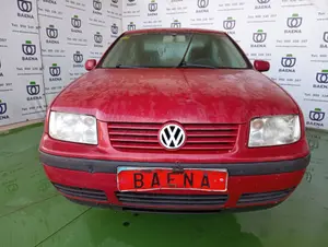 VOLKSWAGEN BORA BERLINA (1J2)(1998) foto 4