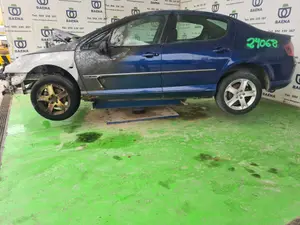 PEUGEOT 407 foto 4