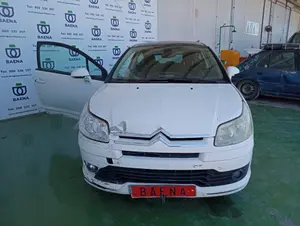 CITROEN C4 BERLINA foto 2