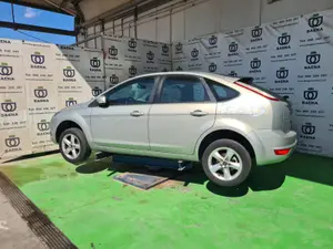 FORD FOCUS BERLINA (CAP) foto 7