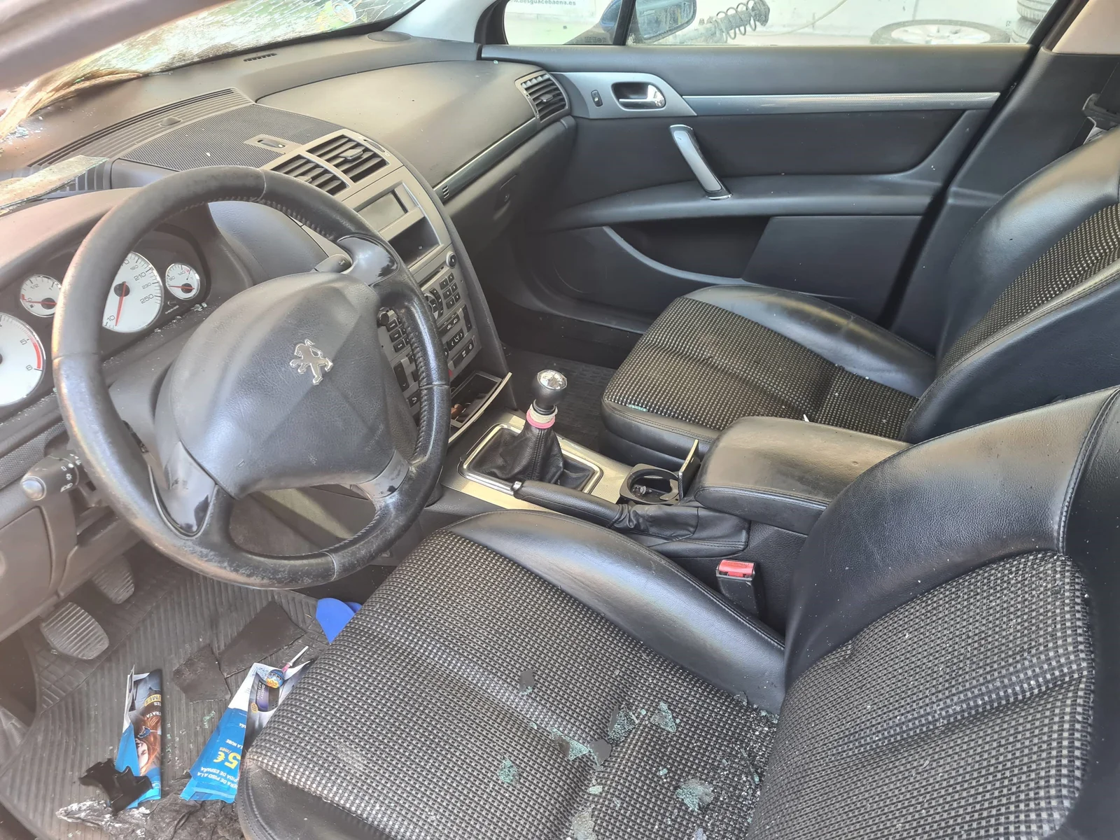 PEUGEOT 407