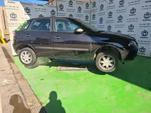 SEAT IBIZA (6L1) foto 1