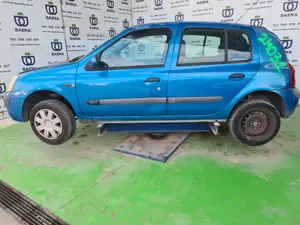 RENAULT CLIO II FASE II (B/CB0) foto 4