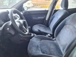 PEUGEOT 206 foto 5