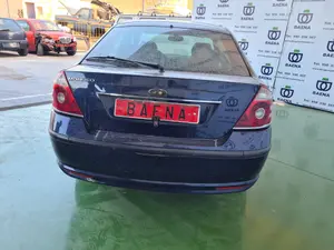 FORD MONDEO BERLINA (GE) foto 2