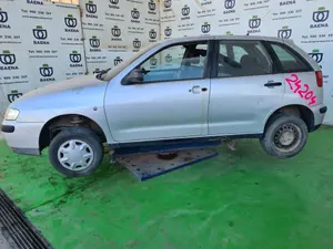 SEAT IBIZA (6K1) foto 2